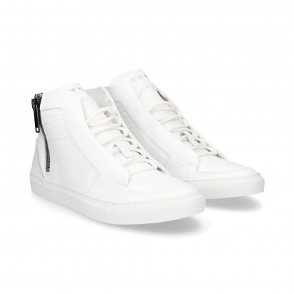 SPORTY WHITE LEATHER LACES