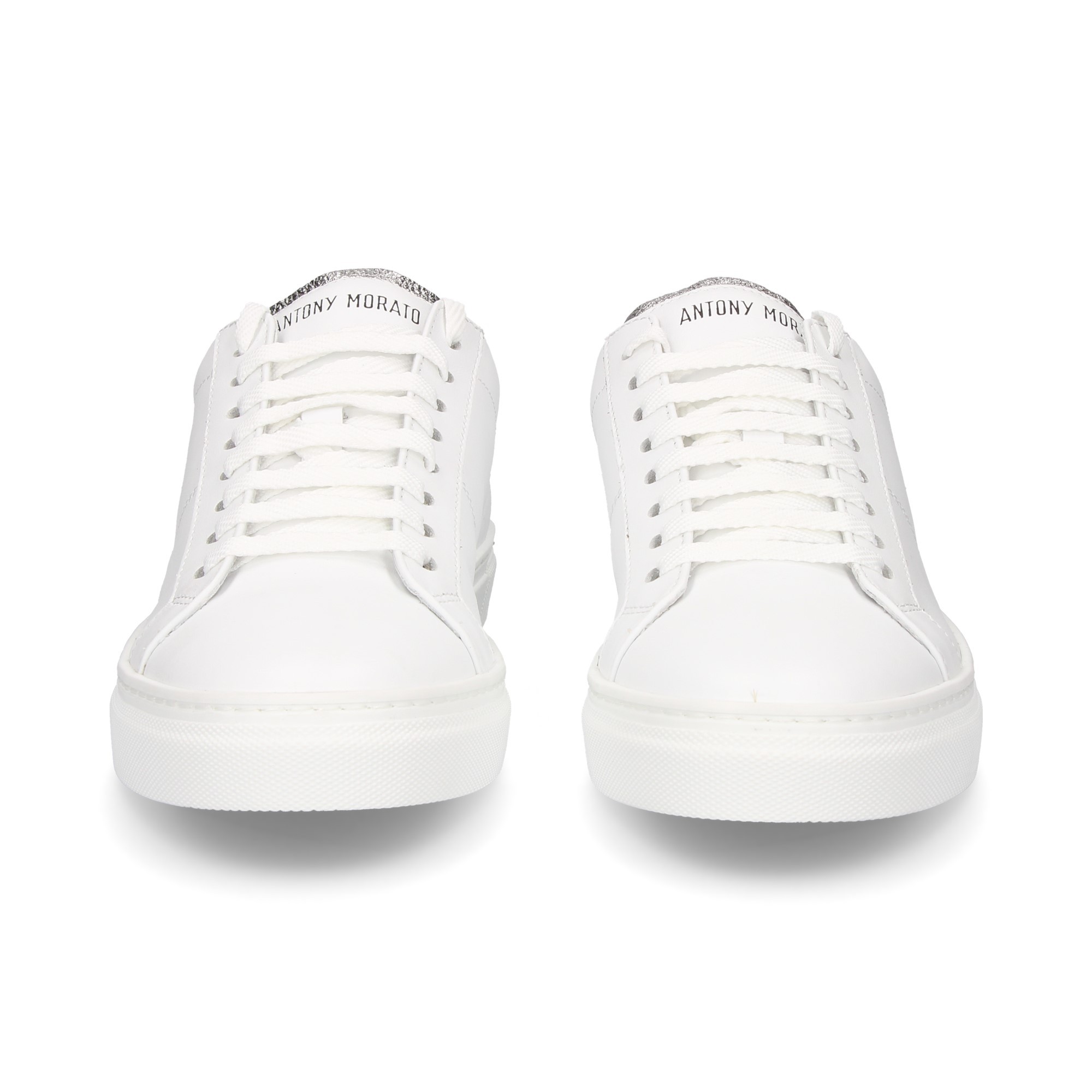 LACETS EN CUIR BLANC SPORTIF