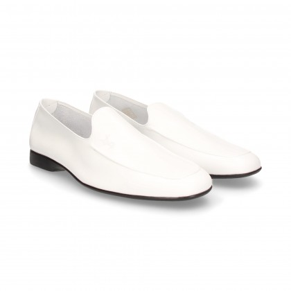 WHITE INITIAL MOCCASIN