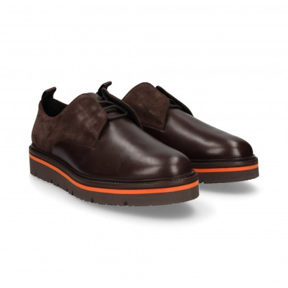 BLUCHER CON CORDONCINO IN PELLE MOKA