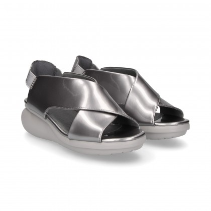 GRAY METALLIC CROSS SANDAL