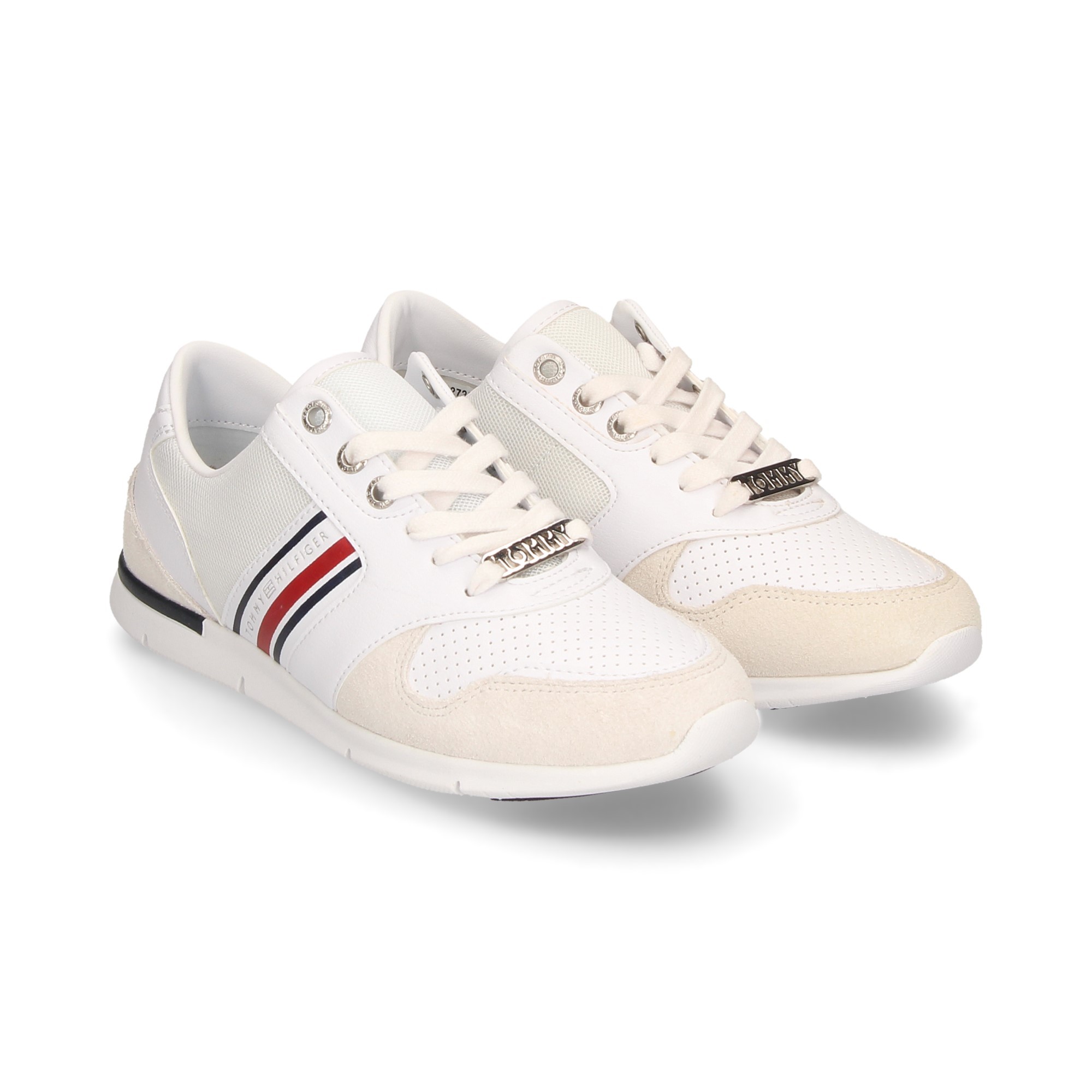 sporty-suede-white-perforated-skin