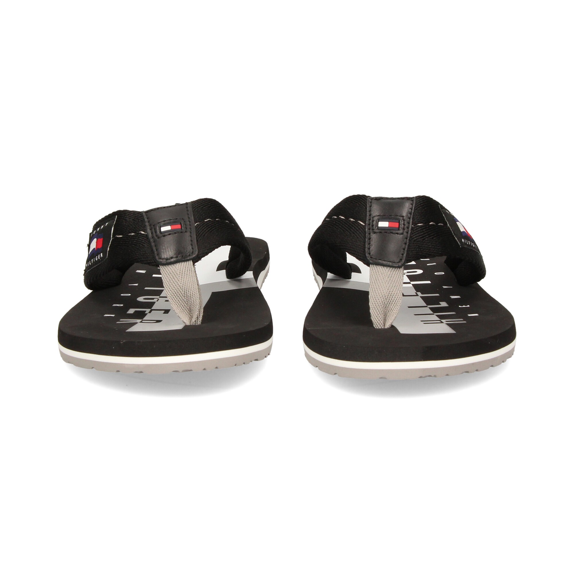 fit-flop-logo-tommy-negro