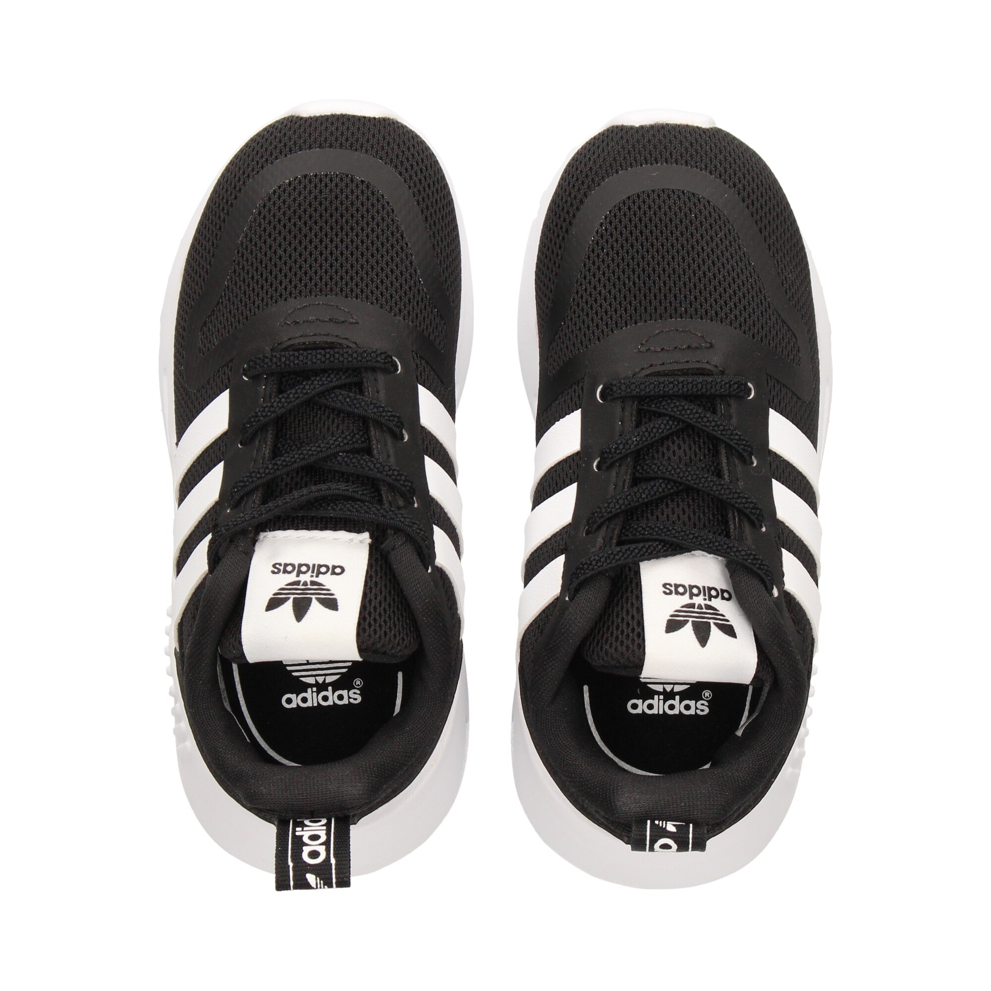 chaussure-3-bandes-noires