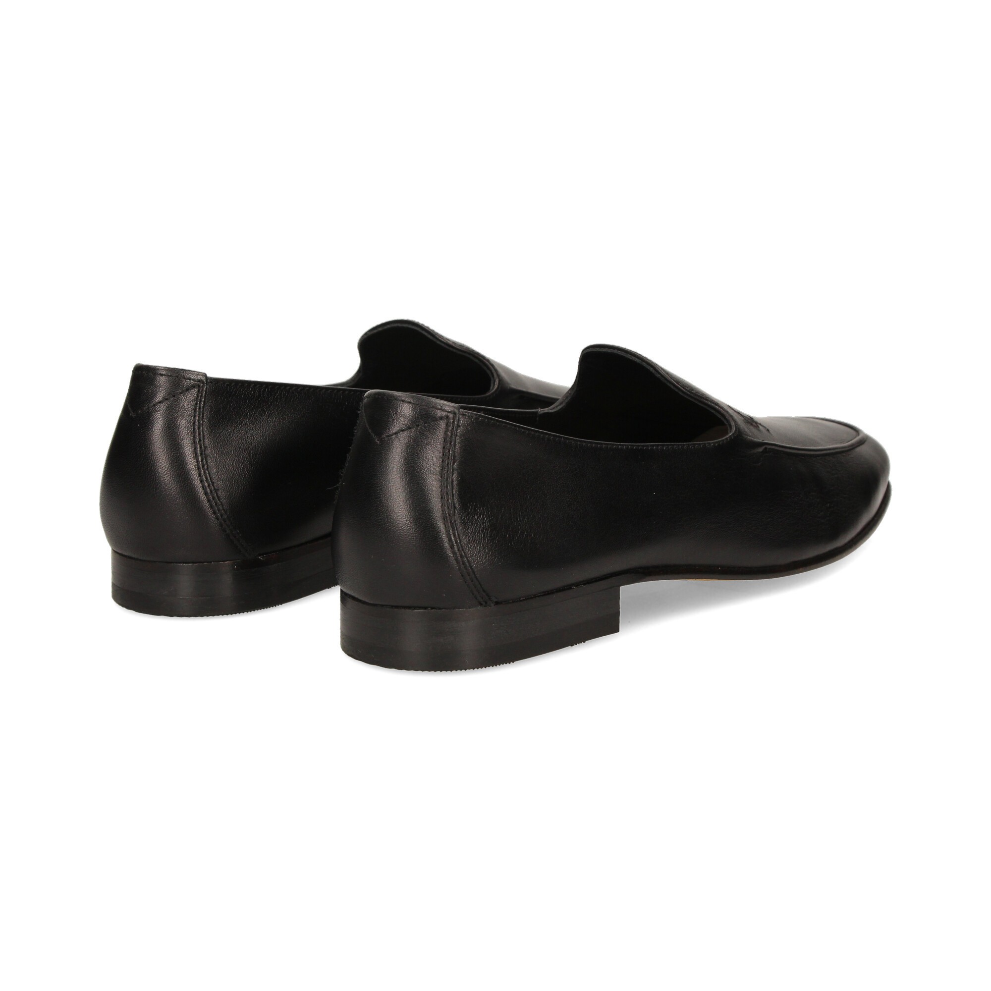 mocasin-inicial-negro