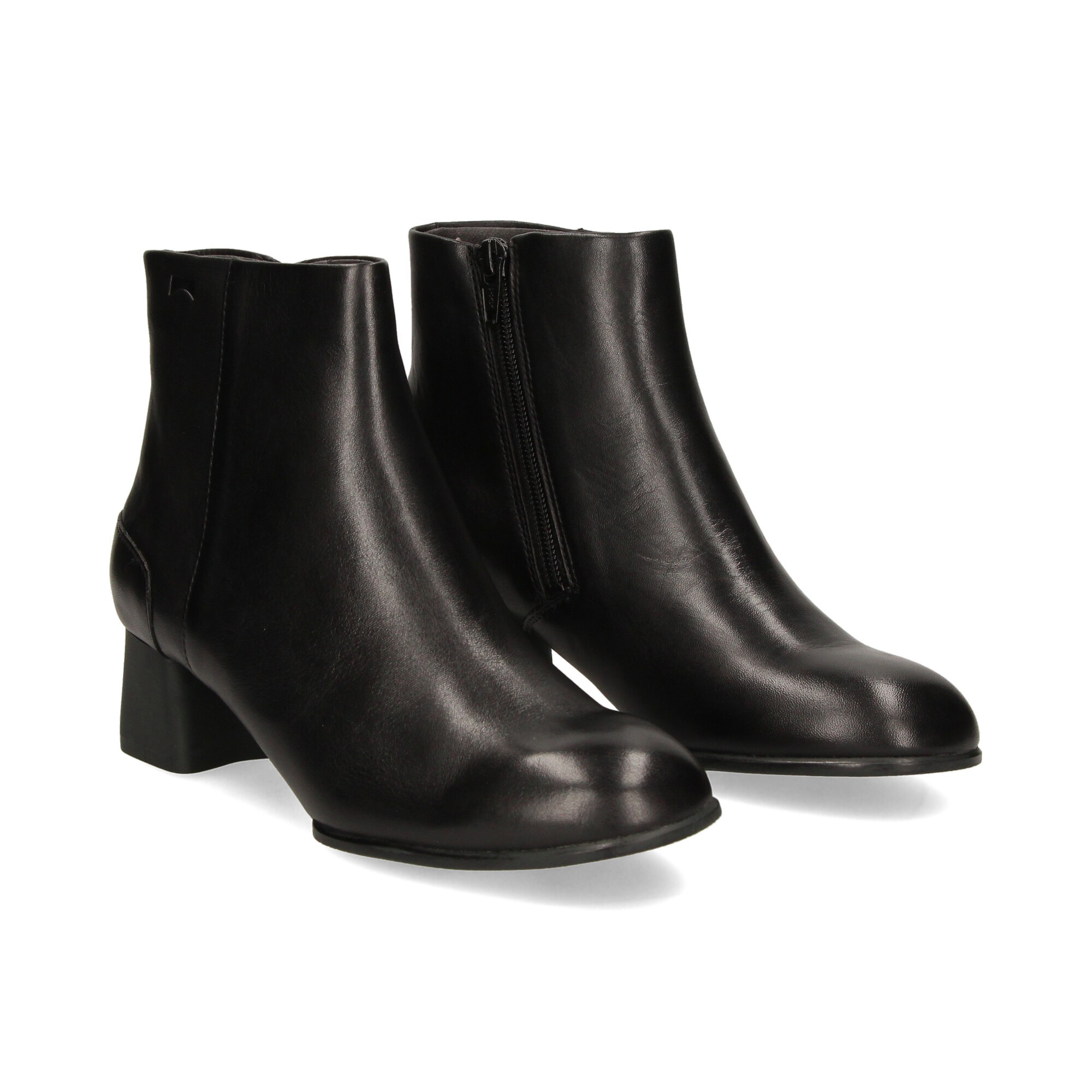 botin-piel-negro-con-tacon