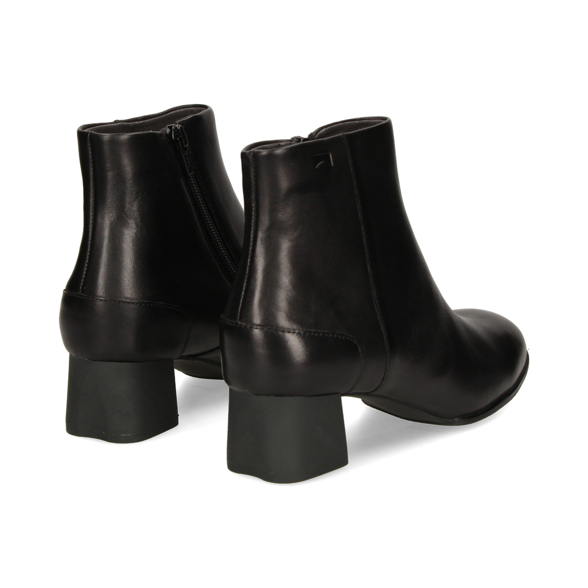 botin-piel-negro-con-tacon