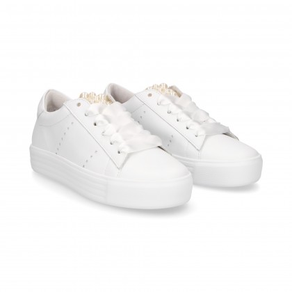 CUIR BLANC SPORT PERLES DE DENTELLE EN CUIR BLANC