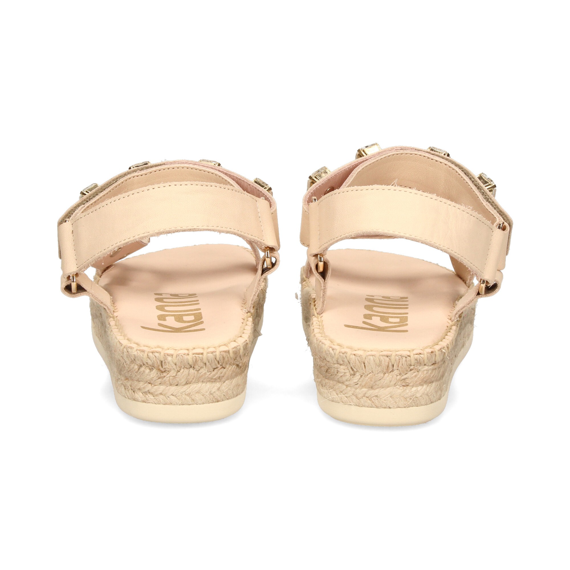 sandalia-tachas-beige