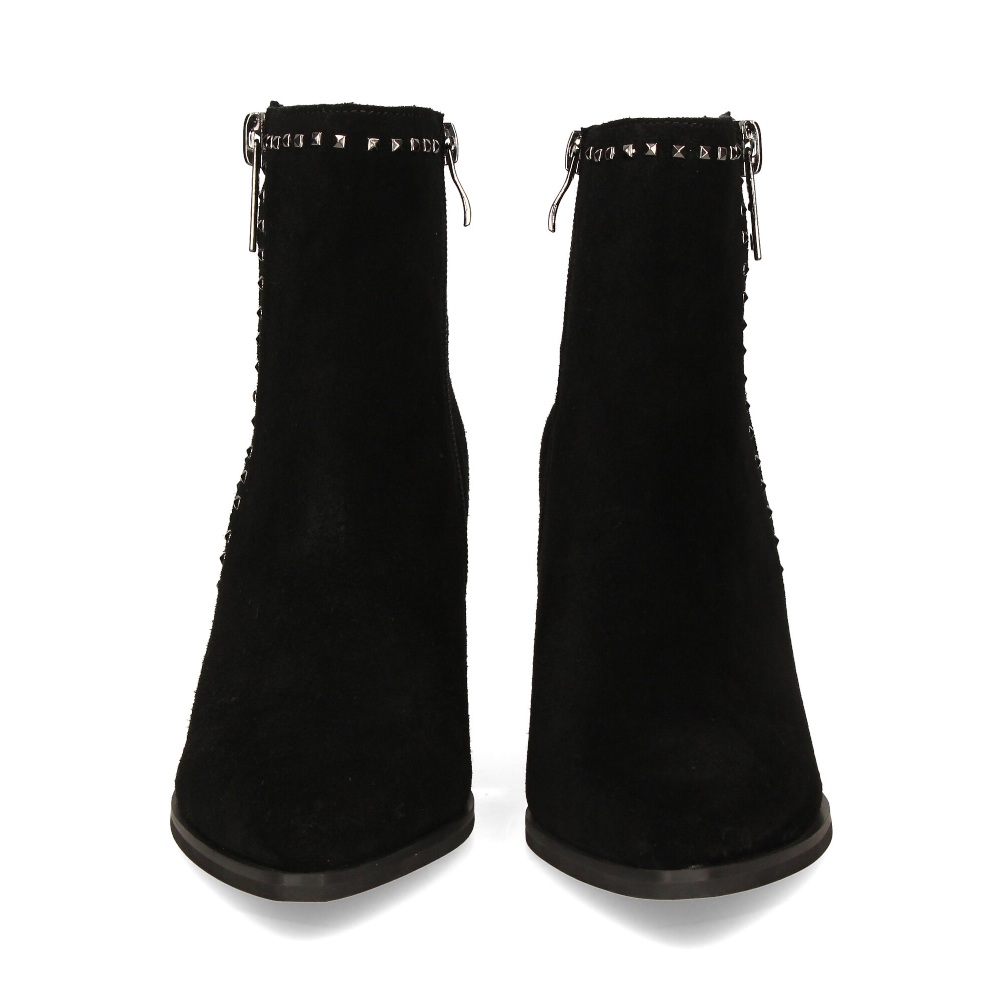 botin-tachas-ante-negro