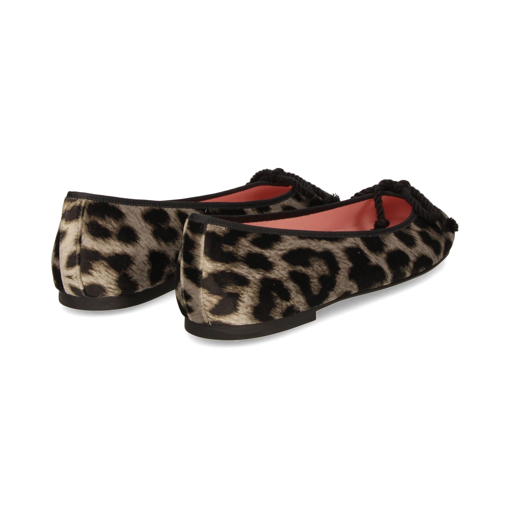 bailarina-leopardo-negro