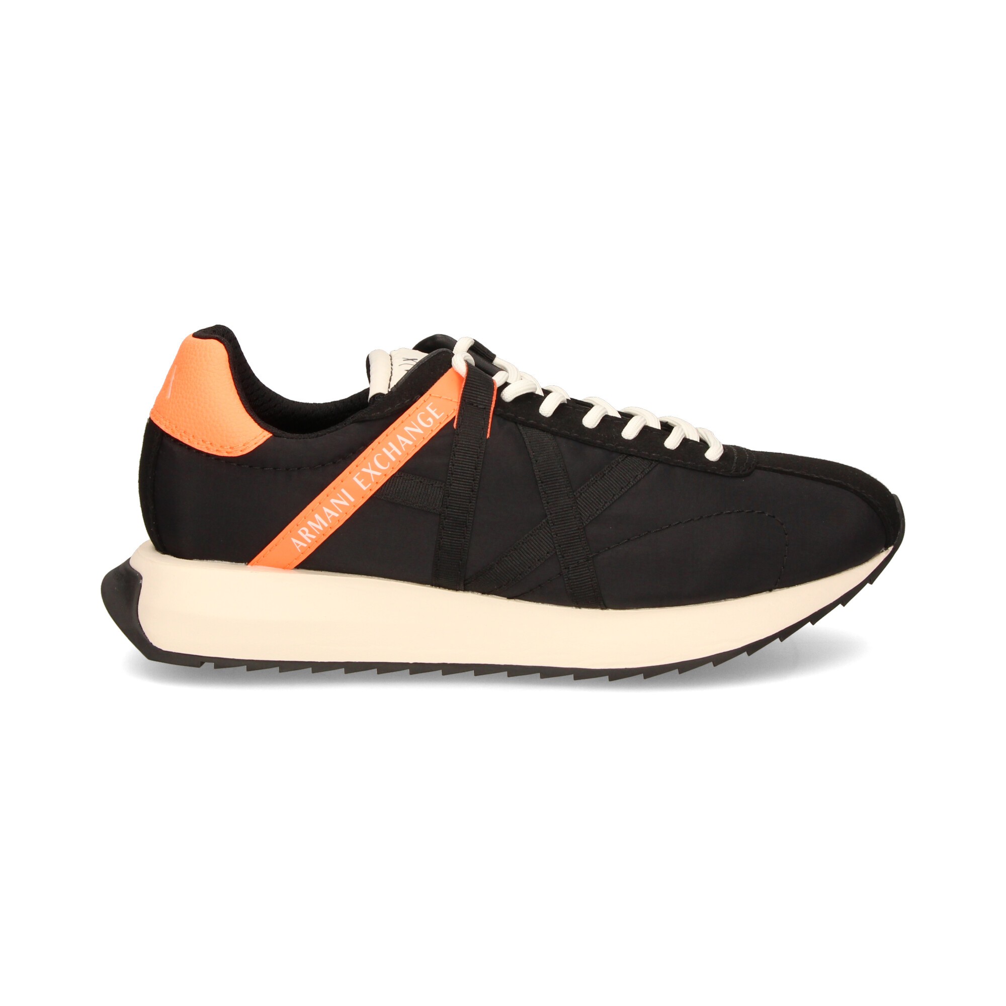 deportivo-nylon-negro-naranja