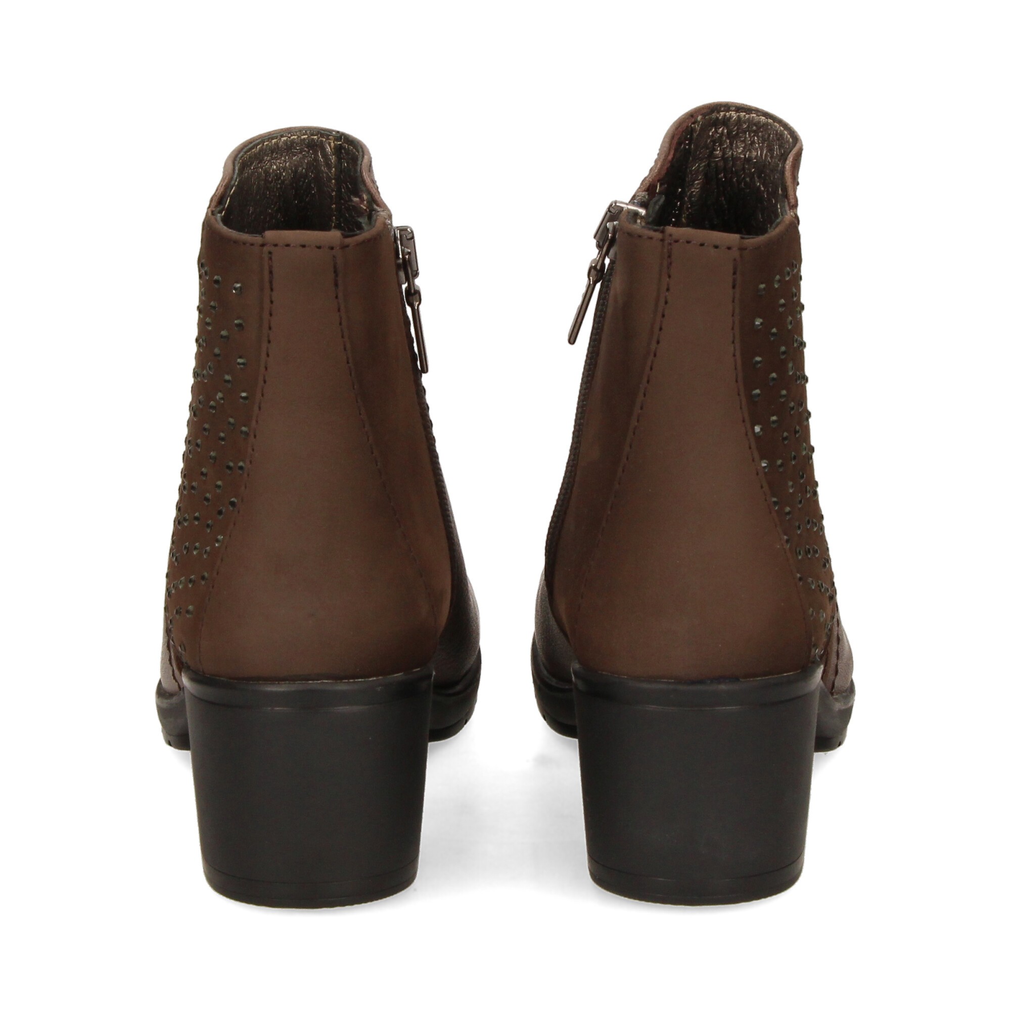 botin-tachas-talon-marron