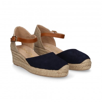 ESPADRILLES ESPADRILLES WITH A LOW SUEDE WEDGE