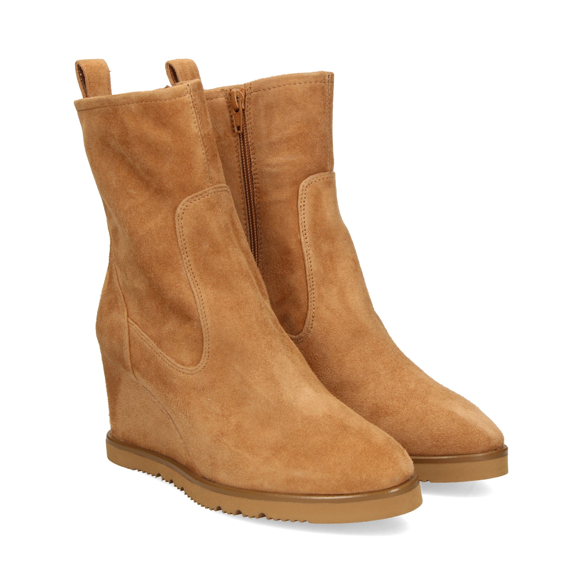 1-2-bota-cuna-calcetin-piel-ante-camel