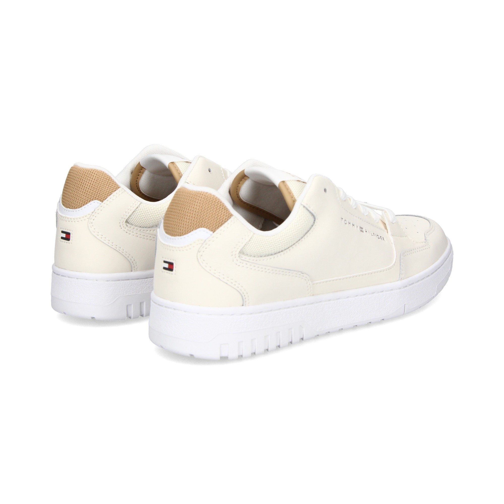 deportivo-talon-oro-blanco