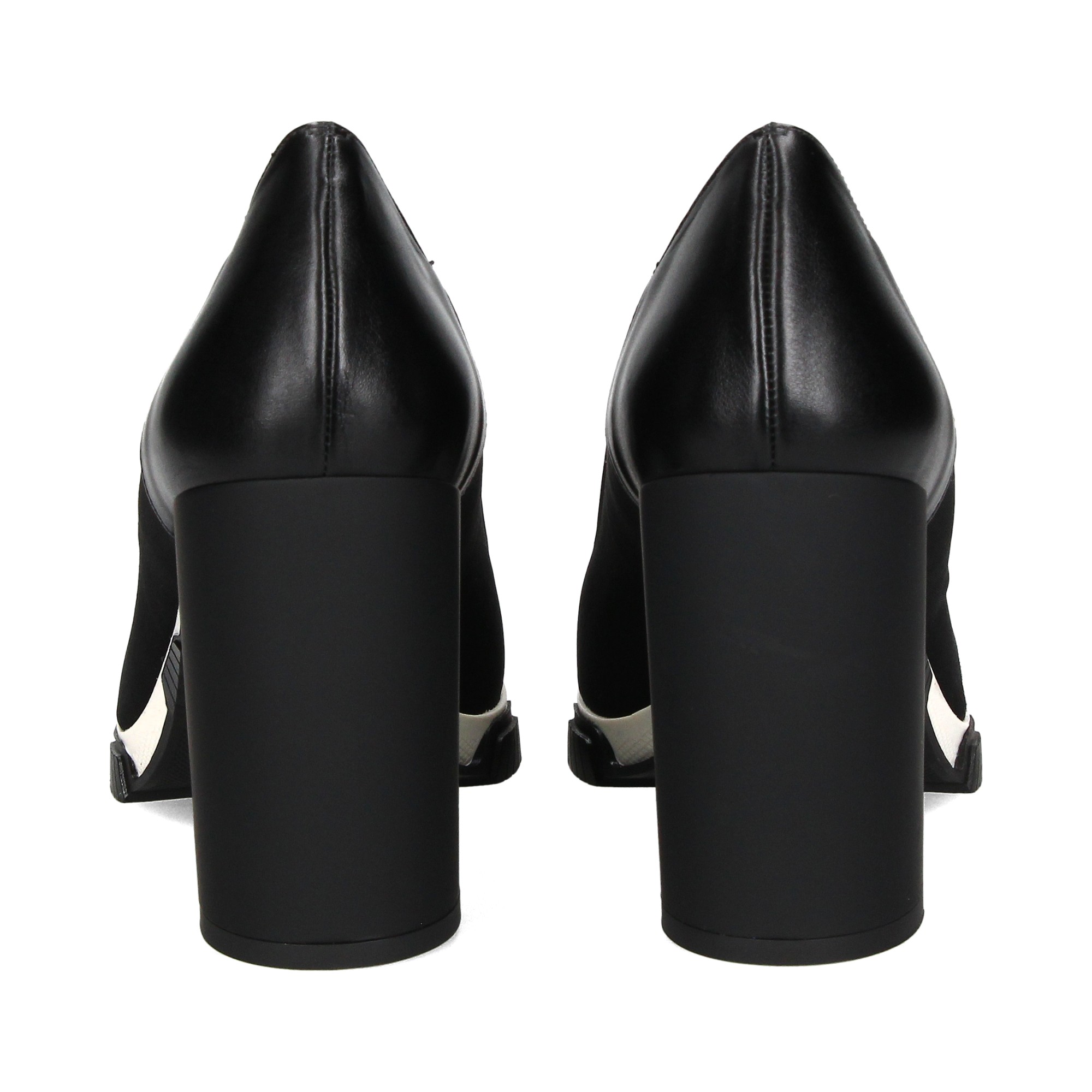 salon-licra-piel-negro