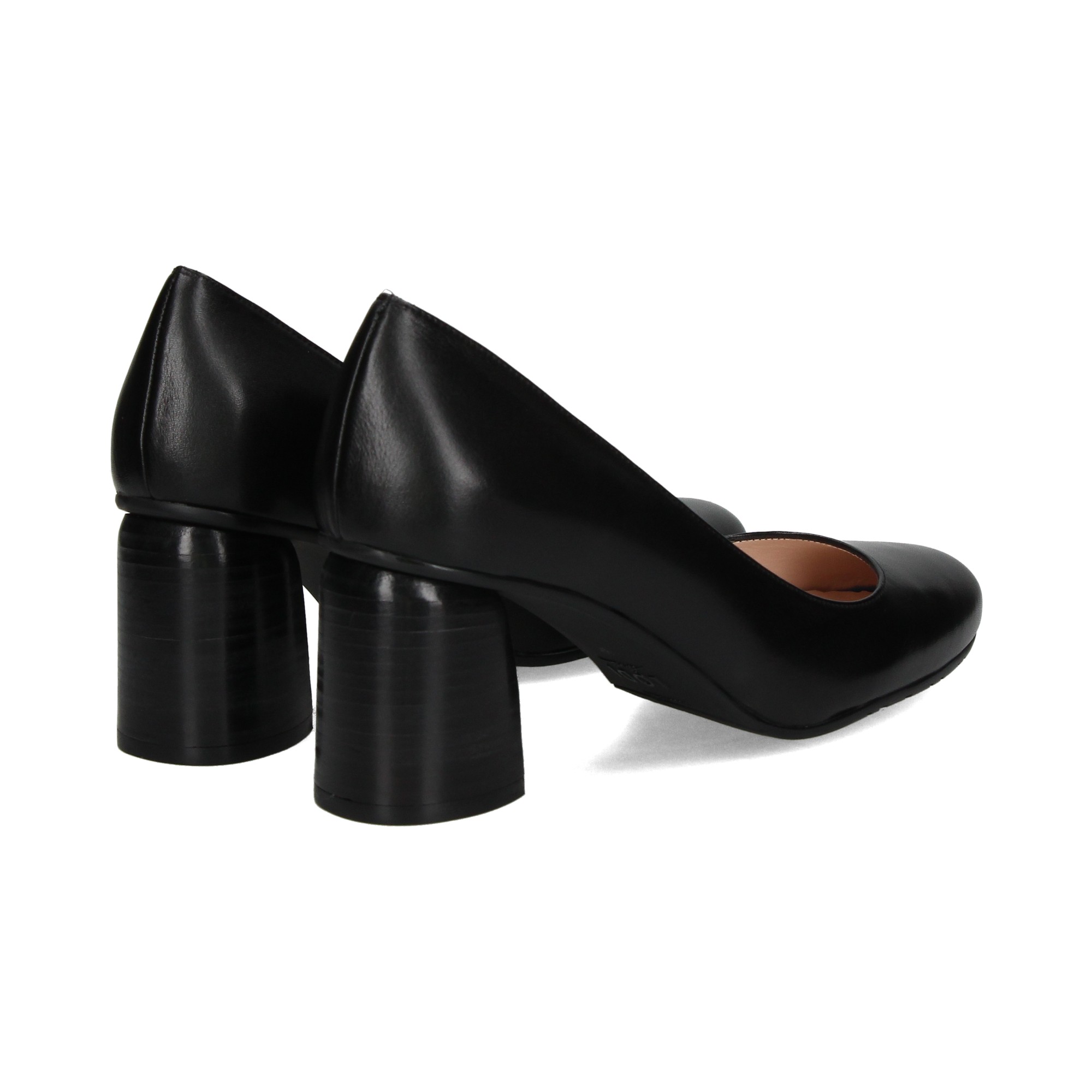 salon-piel-negro