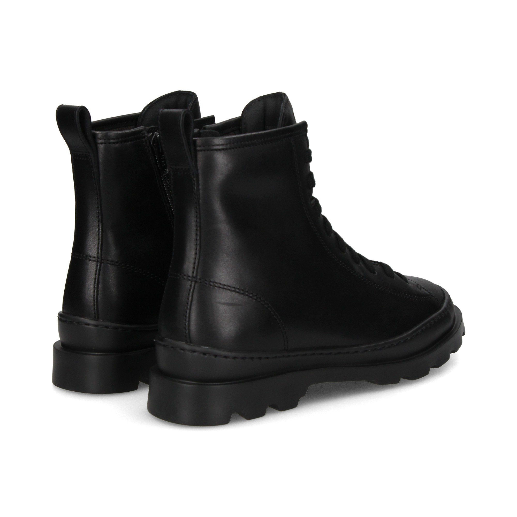 botin-acordonado-negro