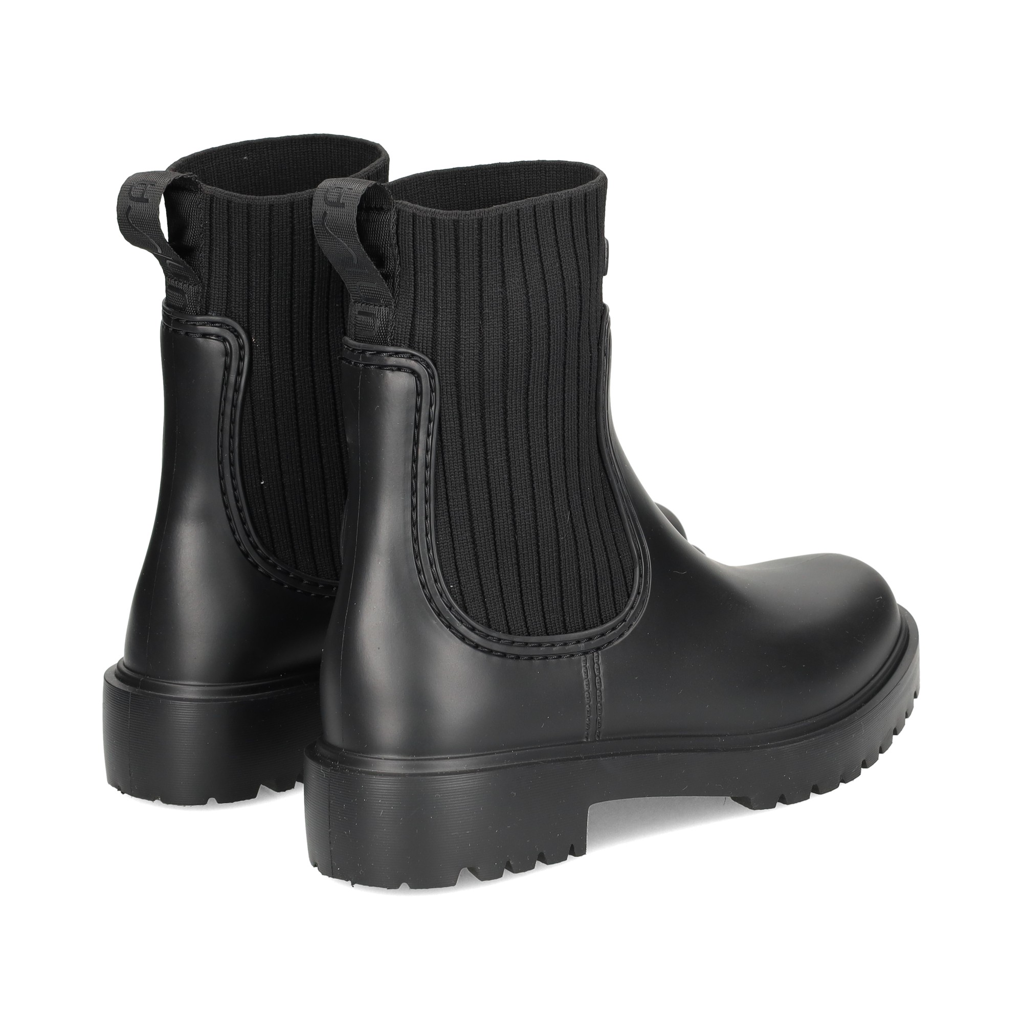 botin-calcetin-negro