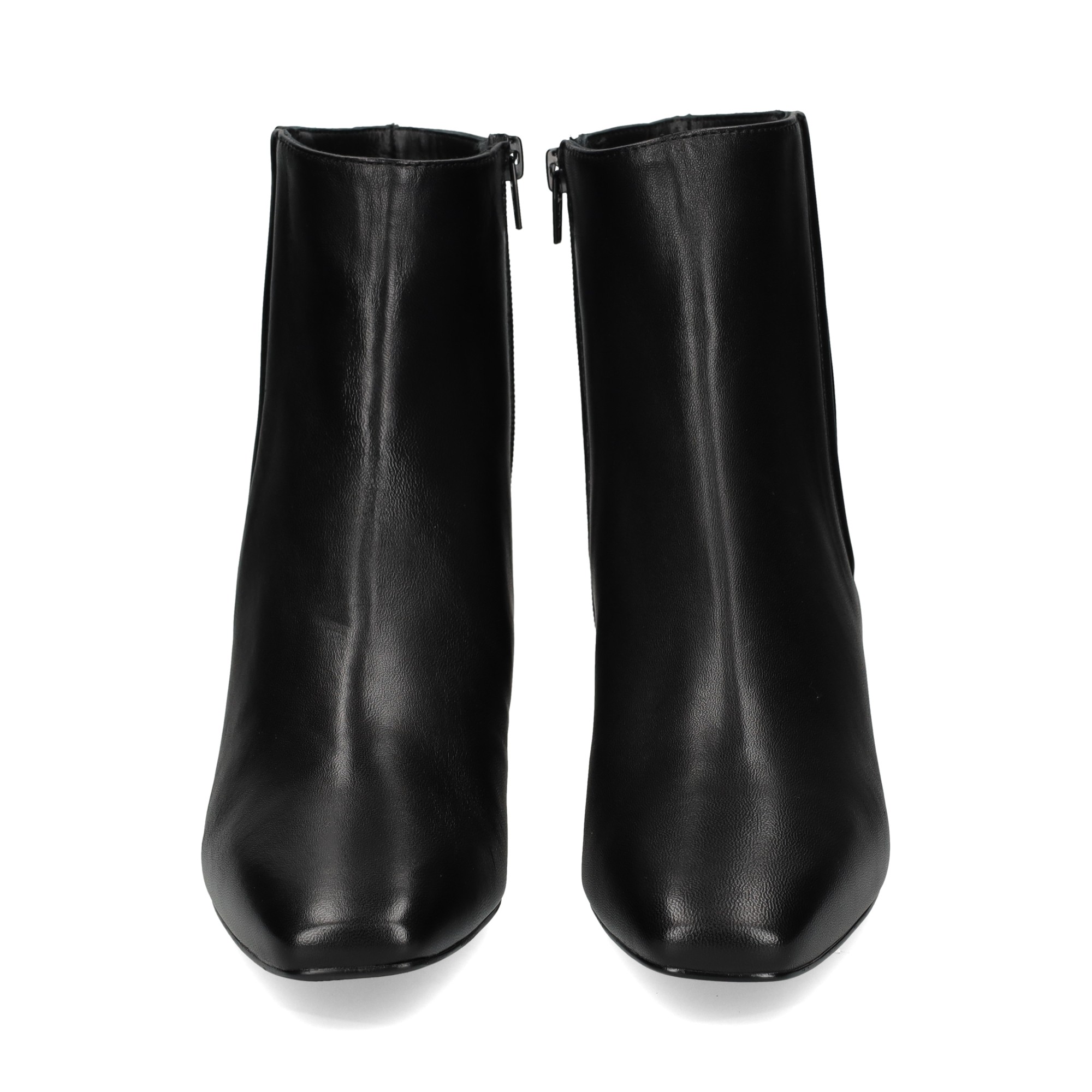 botin-costura-lado-piel-negro