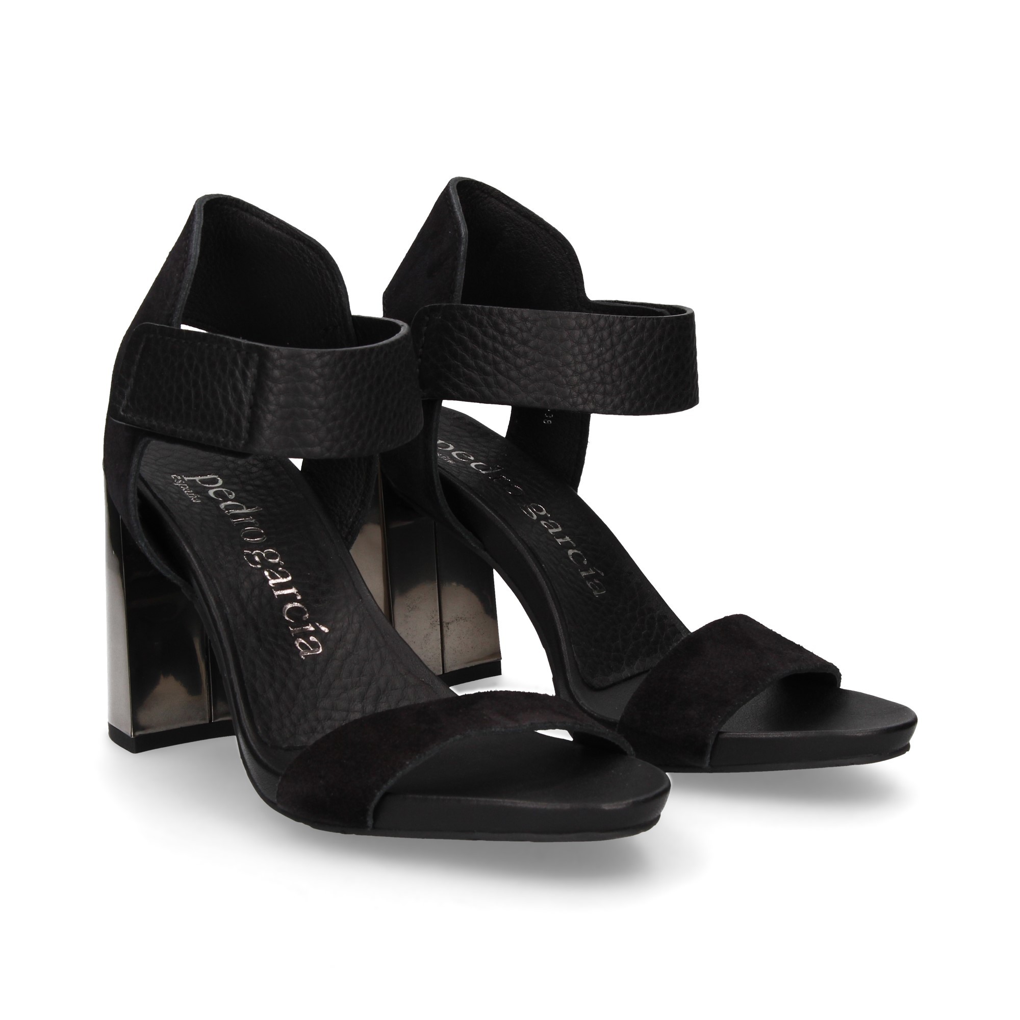 sandalia-carmelita-velcro-ante-negro