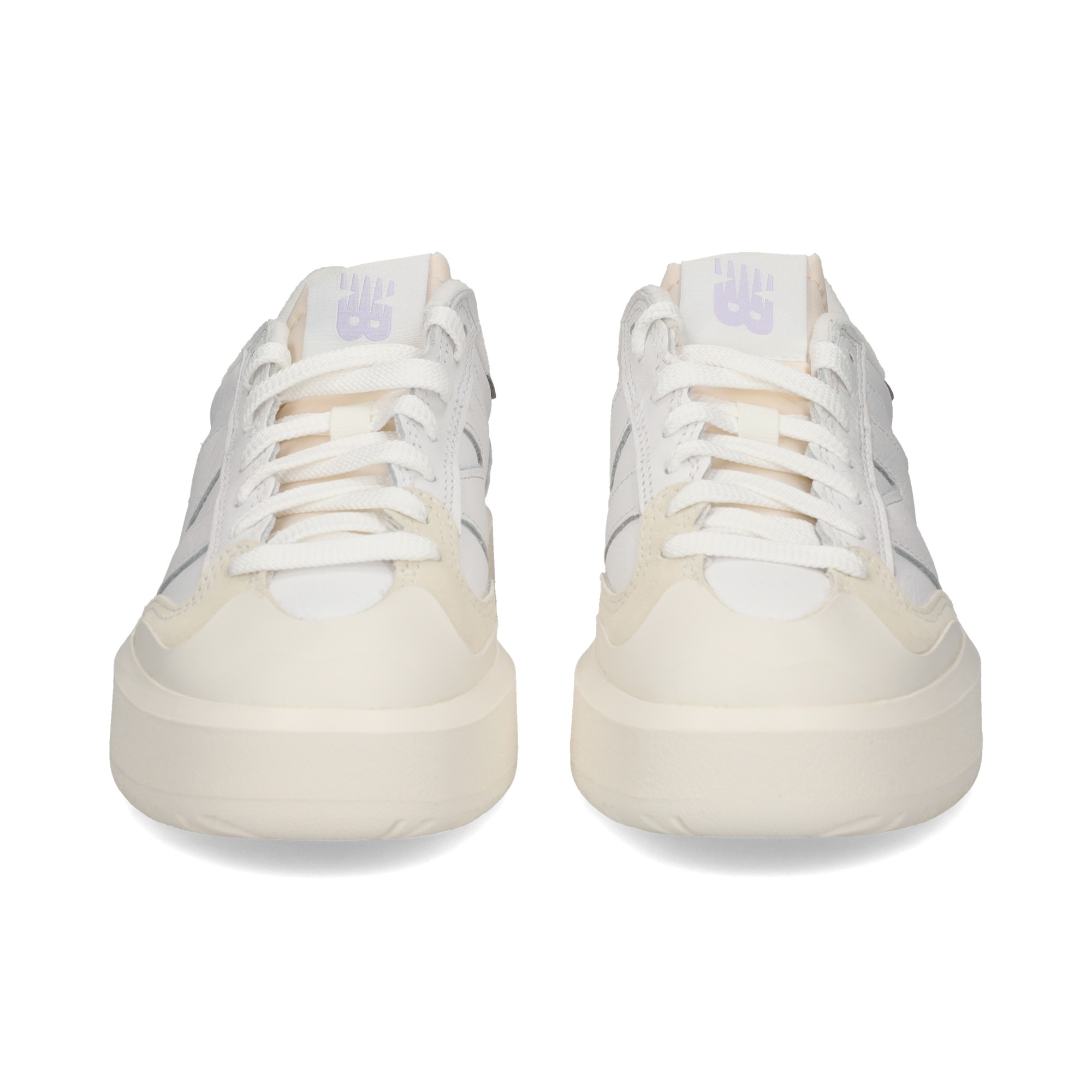 talon-lila-deportivo-piel-blanco