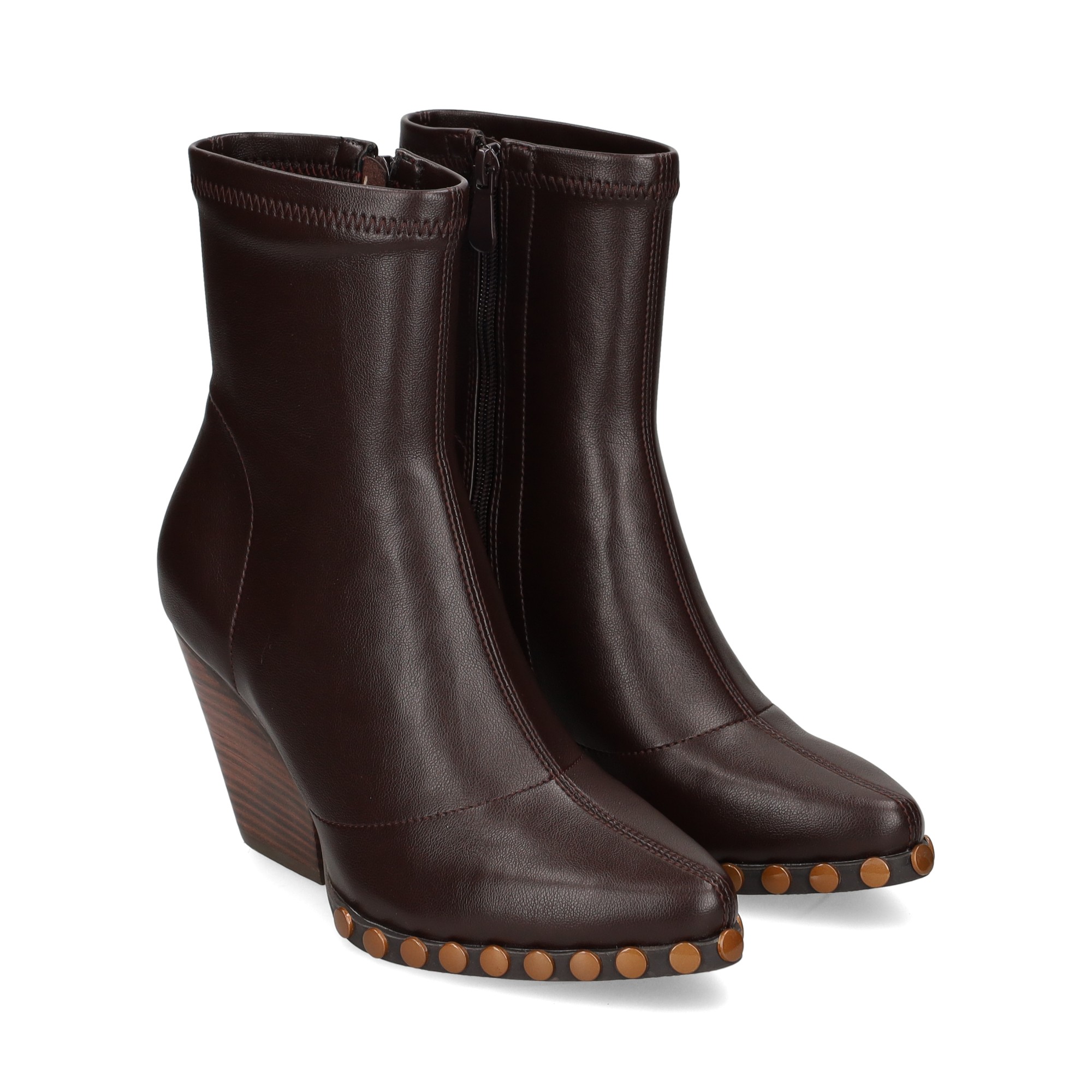 botin-tachas-napa-stretch-marron