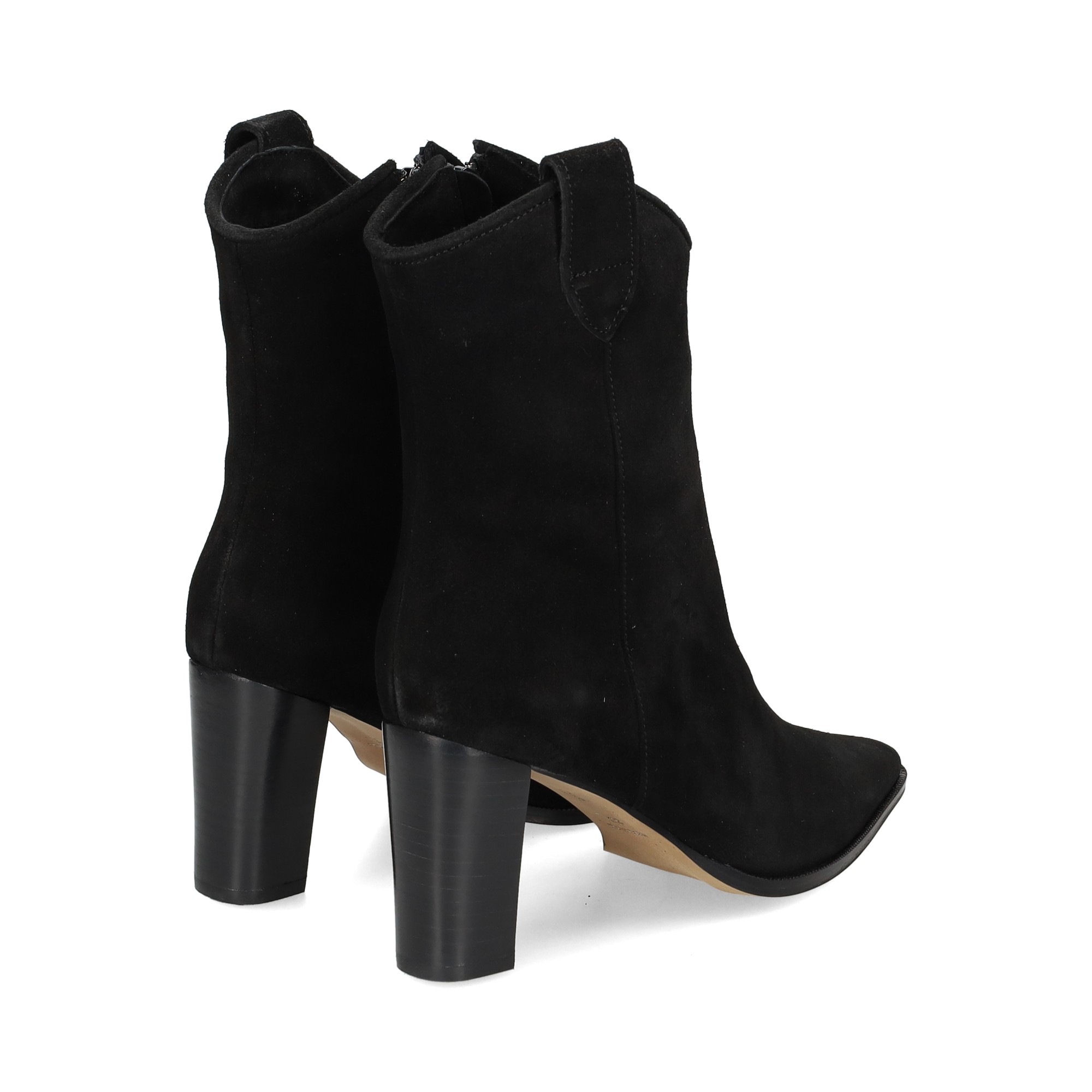 botin-ante-negro