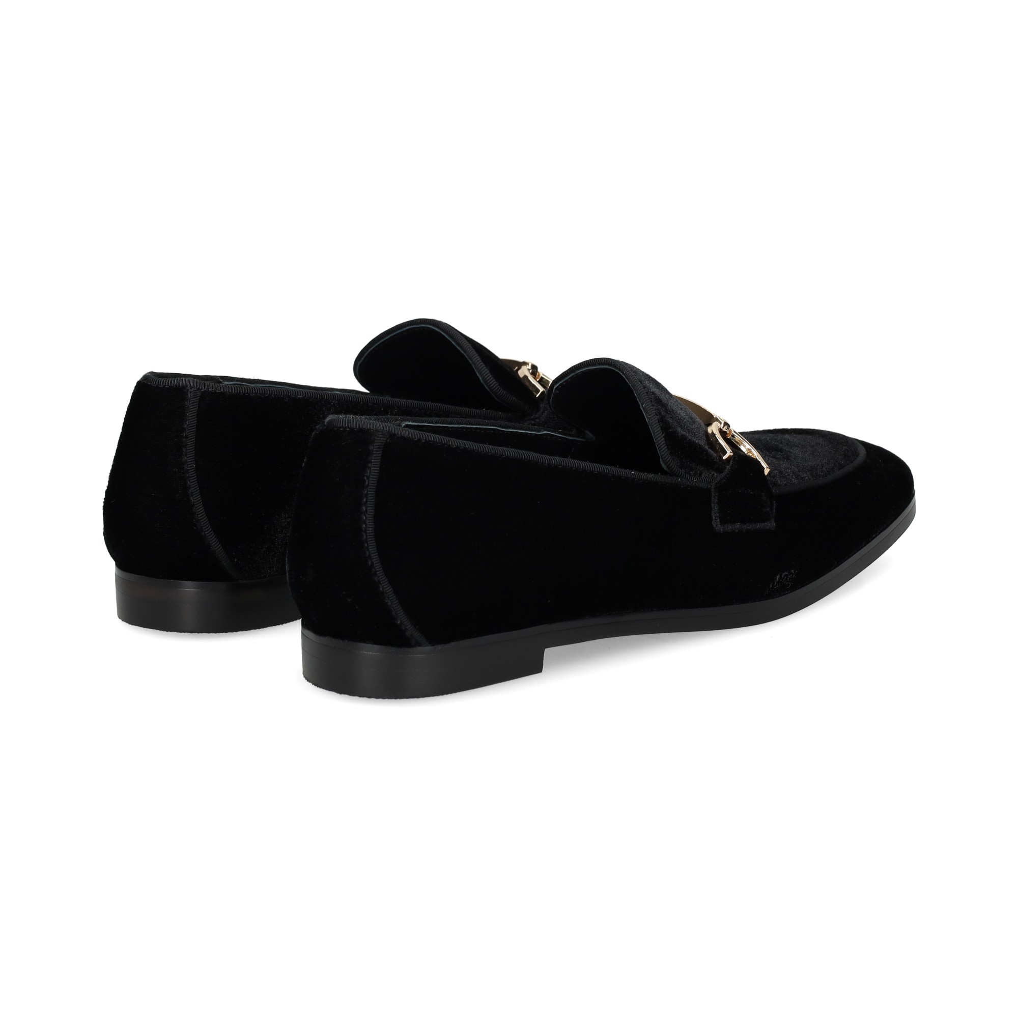 mocasin-adorno-terciopelo-negro