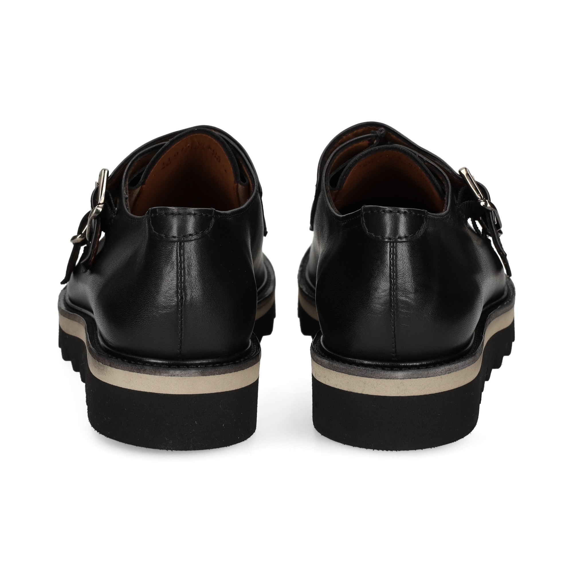 mocasin-2-hebillas-bordon-negro