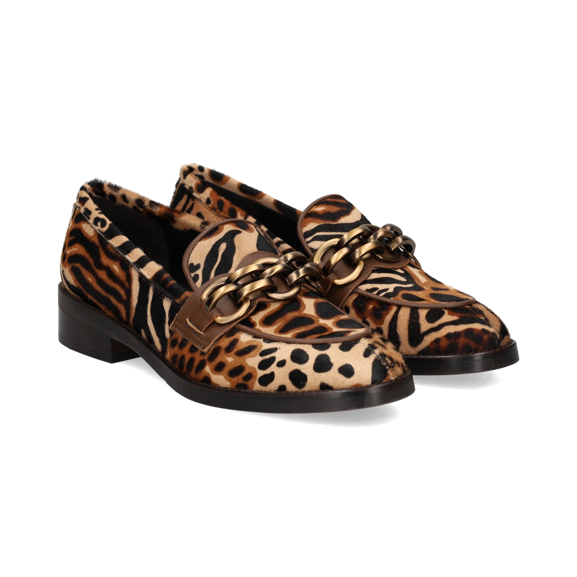 mocasin-eslabon-animal-print-camel