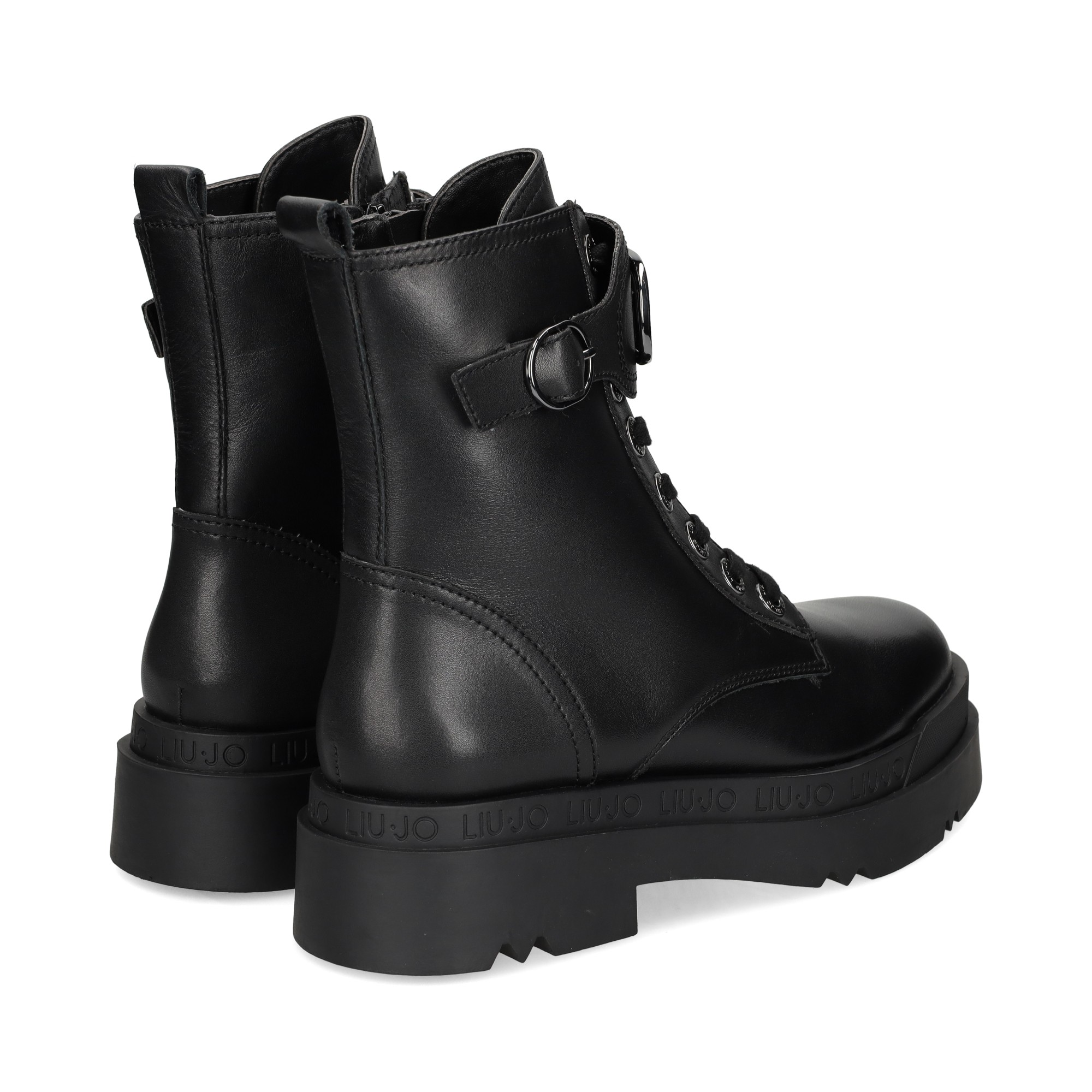 botin-cordon-aplique-negro