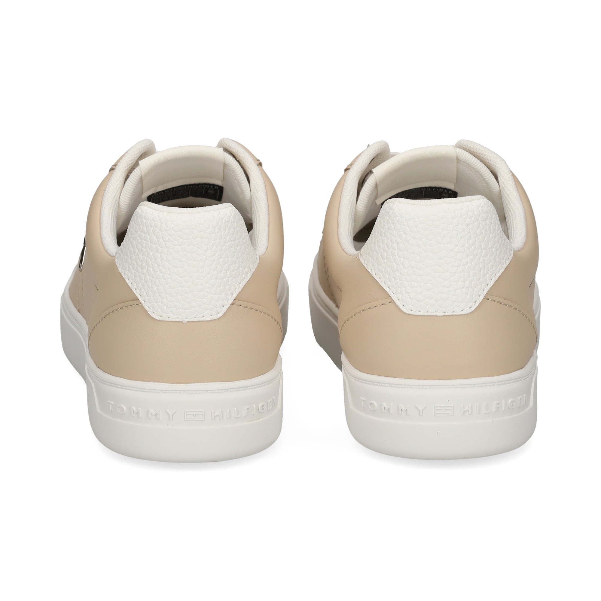 talon-blanco-logo-metal-piel-beige