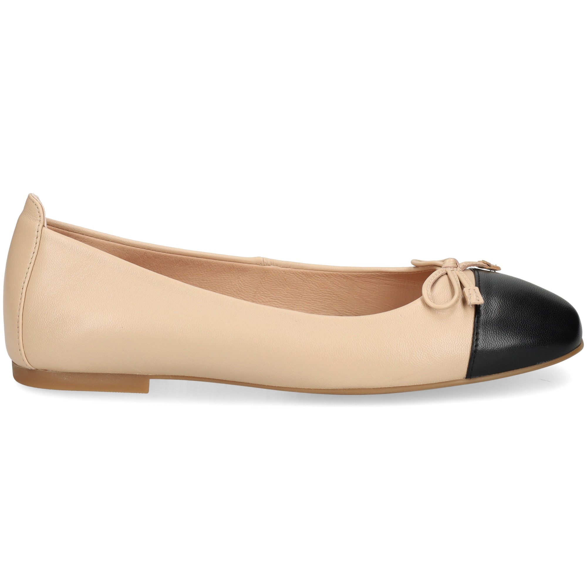 bailarina-punta-negro-piel-beige