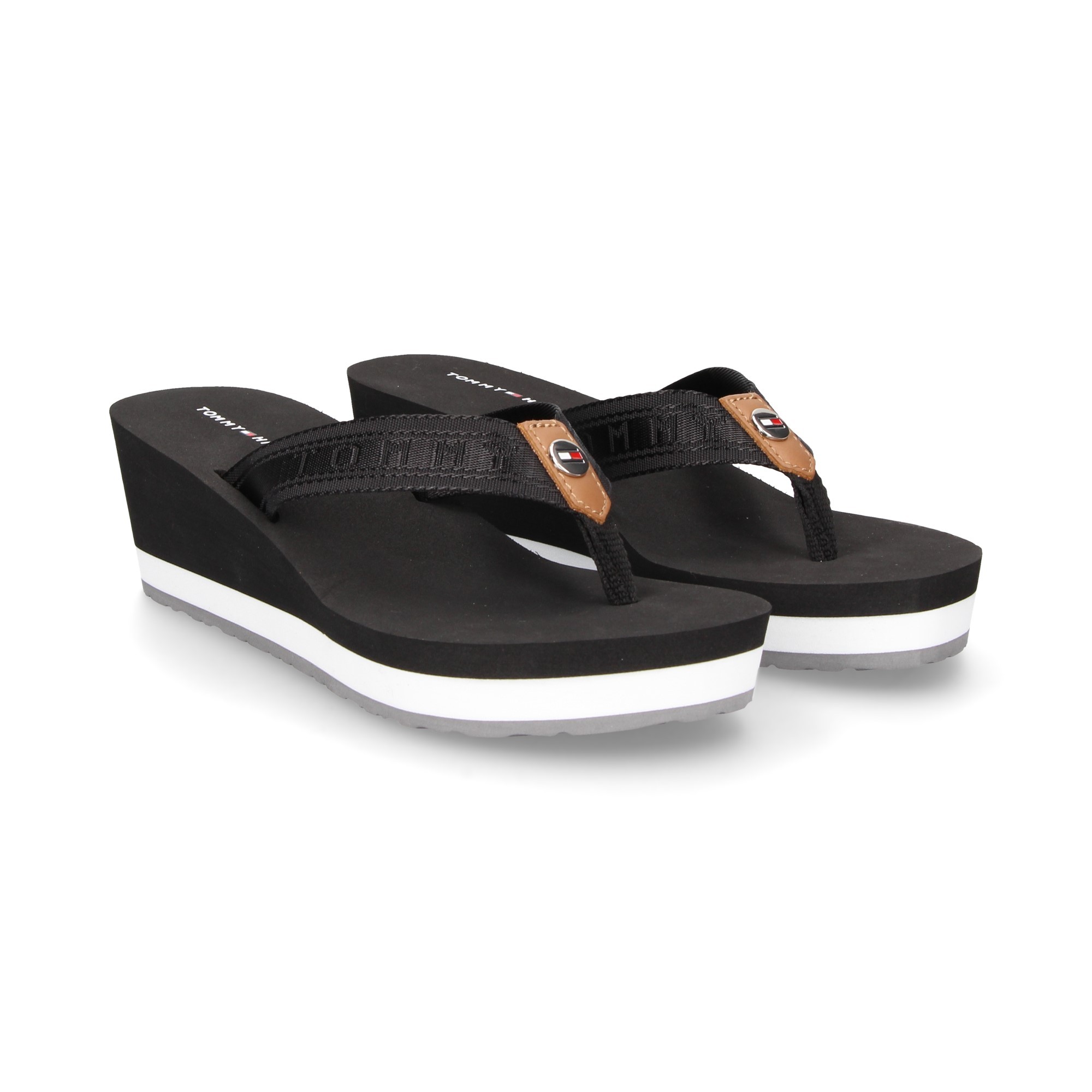 fit-flop-cuna-goma-negro