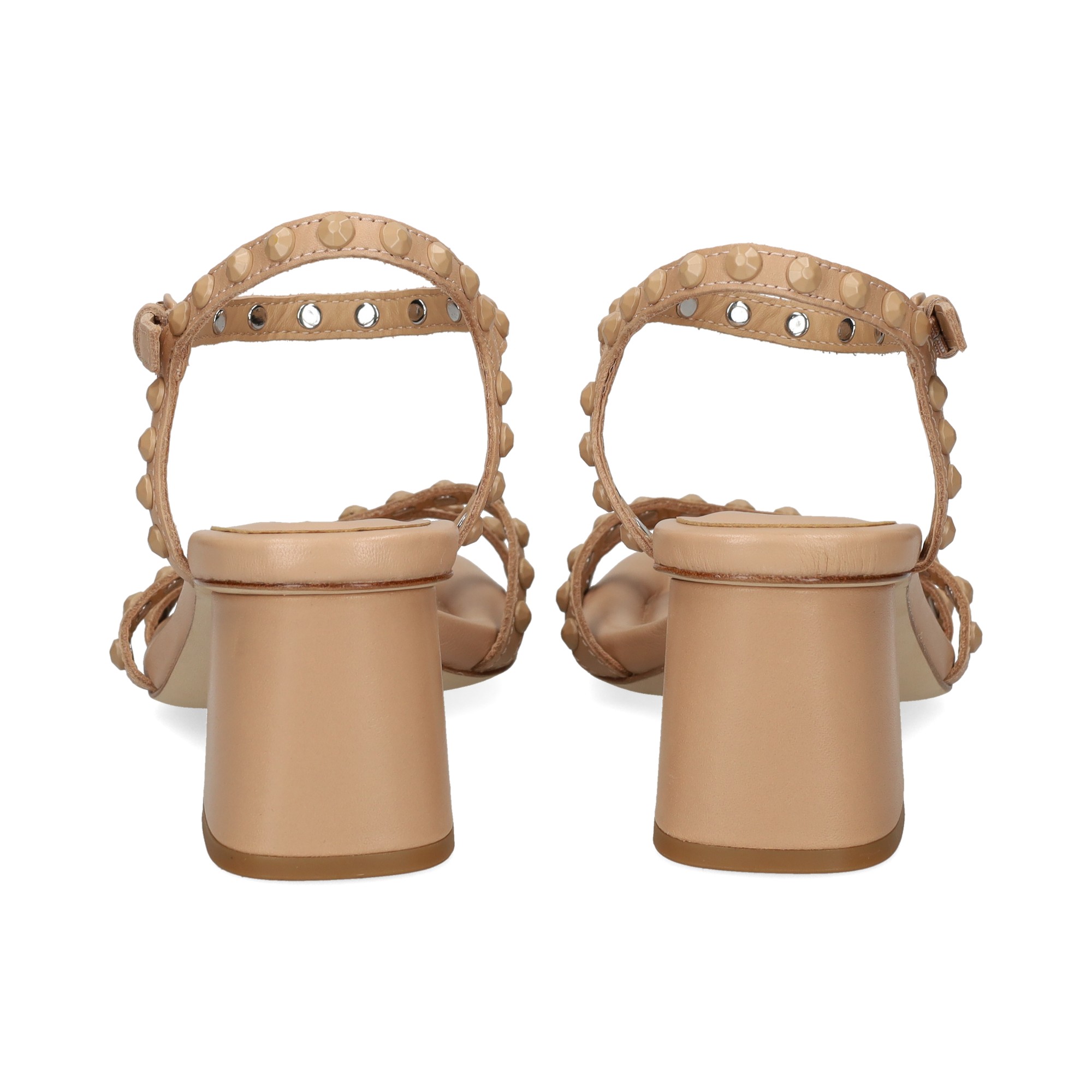 sandalia-pulsera-tachas-beige