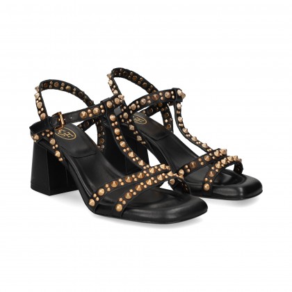 SANDALIA BEBE TACHAS NEGRO