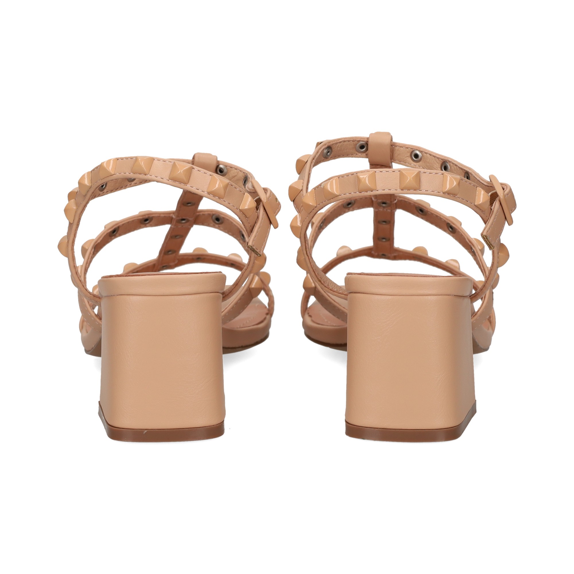 sandalia-bebe-tachas-piel-nude