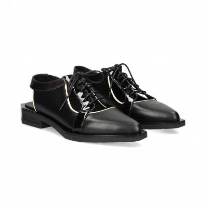 ACORDONADO SIN TALON PIEL NEGRO