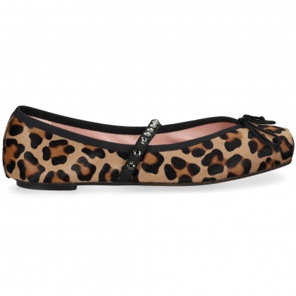 bailarina-tira-tachas-leopardo