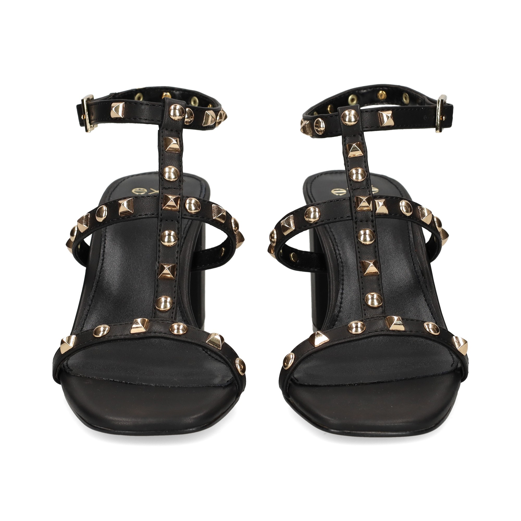 sandalia-bebe-gilda-tachas-piel-negro