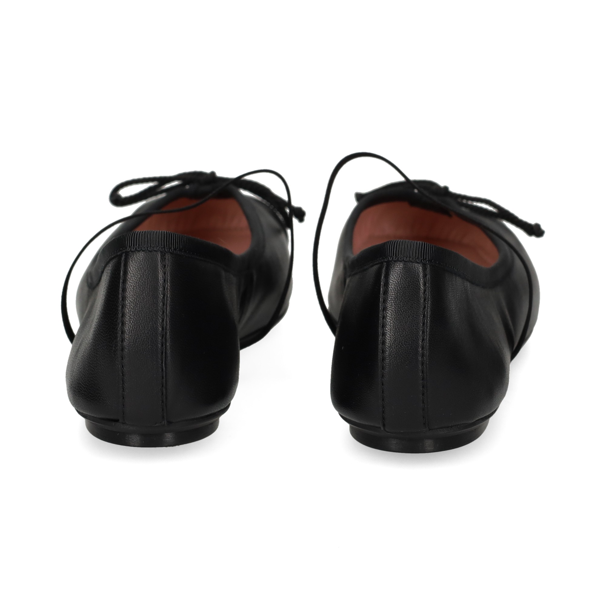 bailarina-tira-y-cordon-piel-negro
