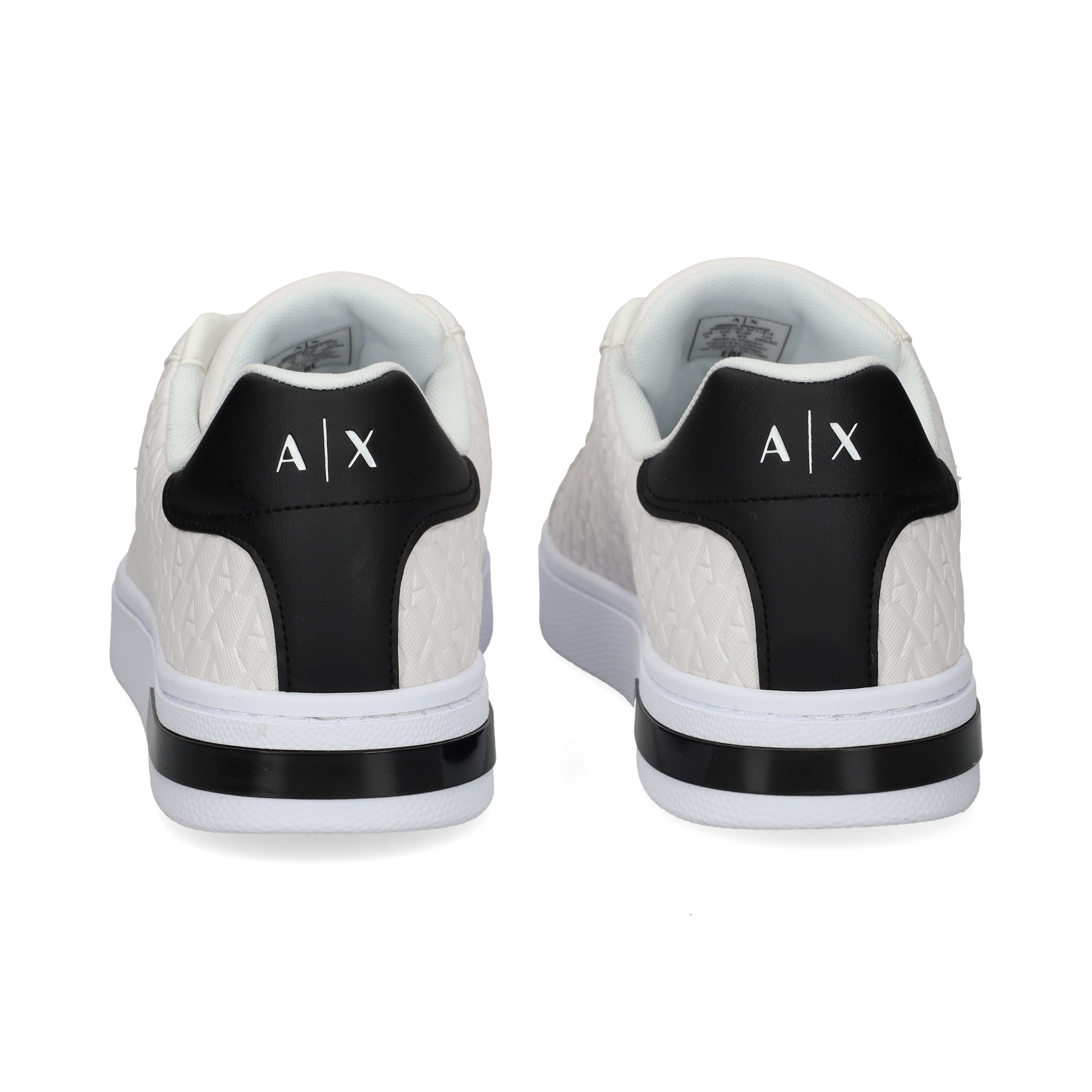 talon-negro-deportivo-labrado-blanco