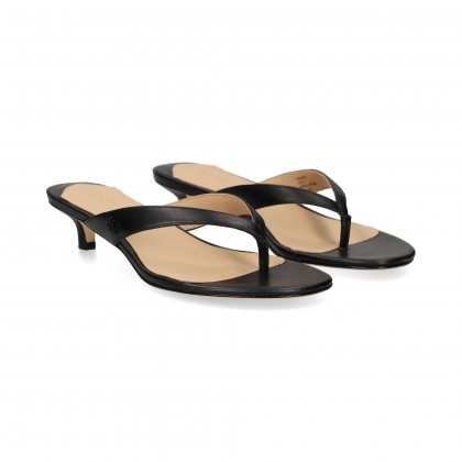 ESCLAVA PIEL NEGRO