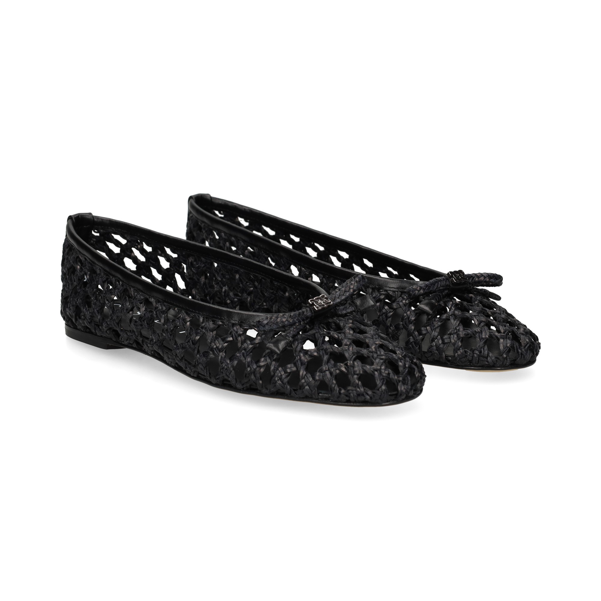 bailarina-trenzada-piel-negro