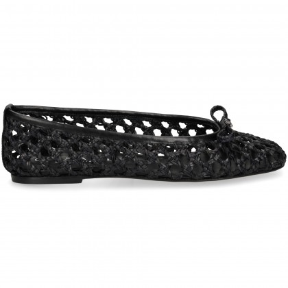 bailarina-trenzada-piel-negro