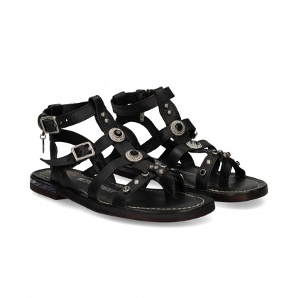SANDALIA BB TACHAS NEGRO