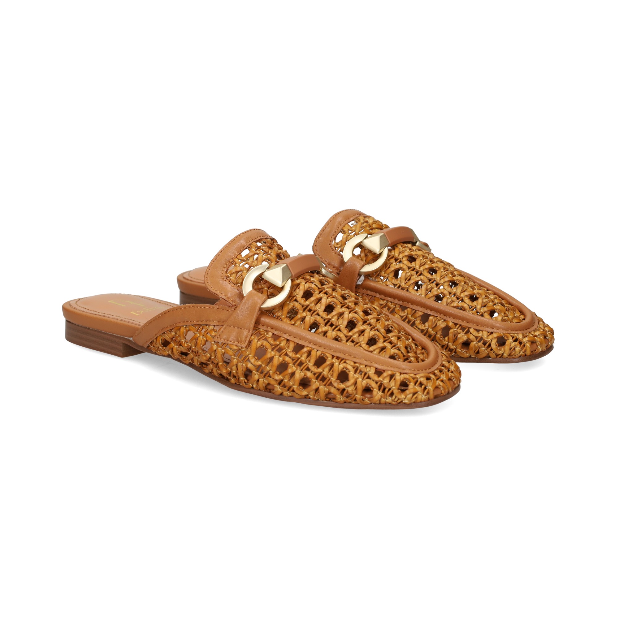 mule-mocasin-trenzado-camel