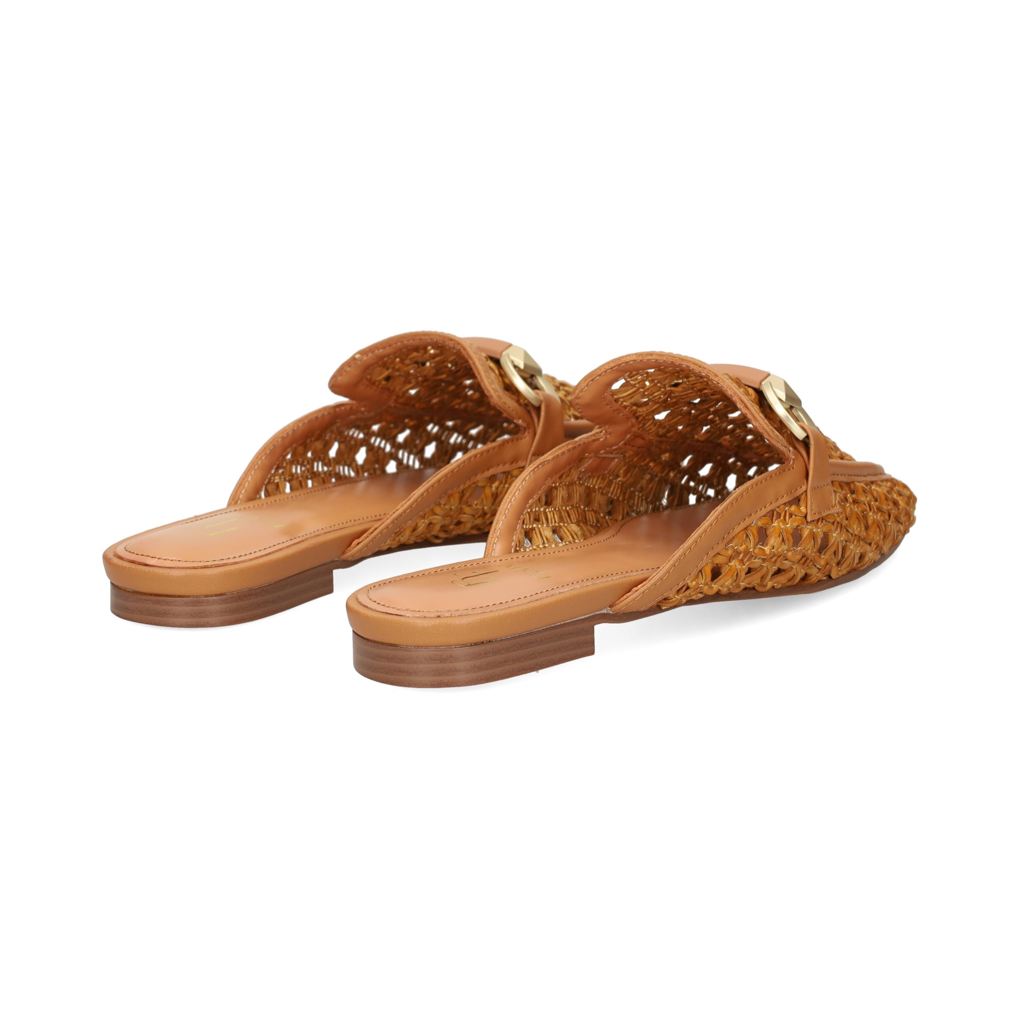 mule-mocasin-trenzado-camel
